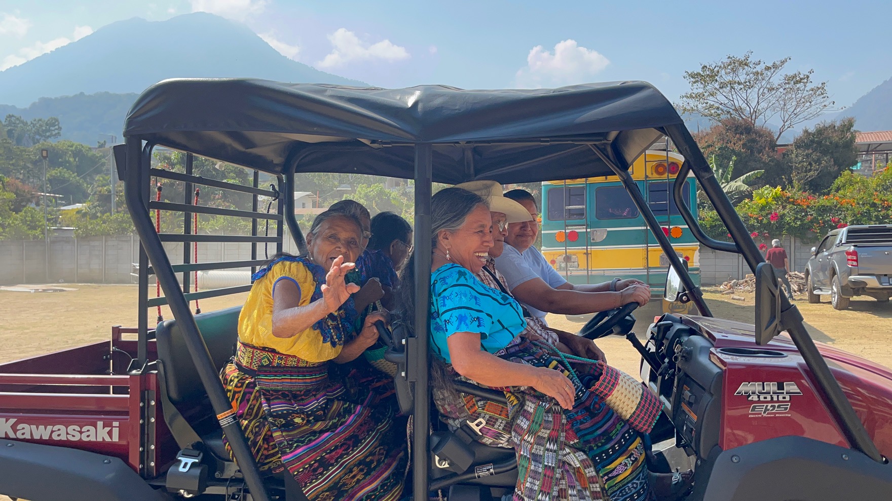 Impacto News & Pictures - April 2025